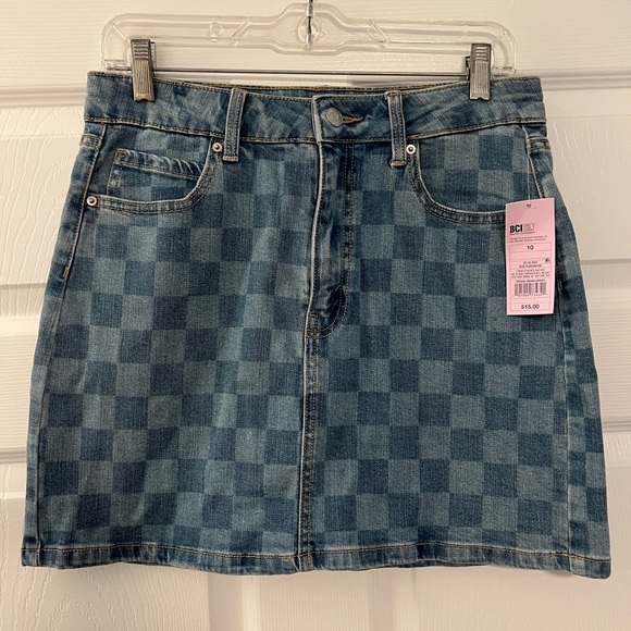 wild fable Dresses & Skirts - Size 10 Checkered Wild Fable jean skirt.